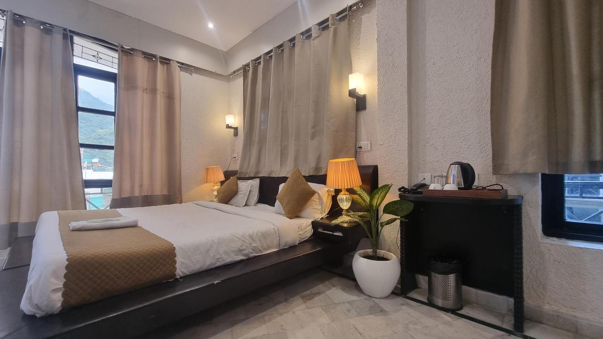 Around Stays-Prana Wellness Resort Rishīkesh Zewnętrze zdjęcie